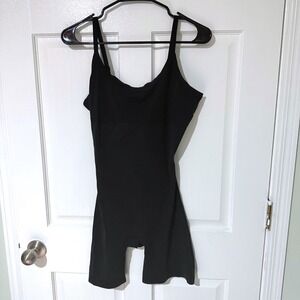 Red Hot by Spanx Womens XL Black Mid Thigh Bodysuit Shapewear Romper RN112121